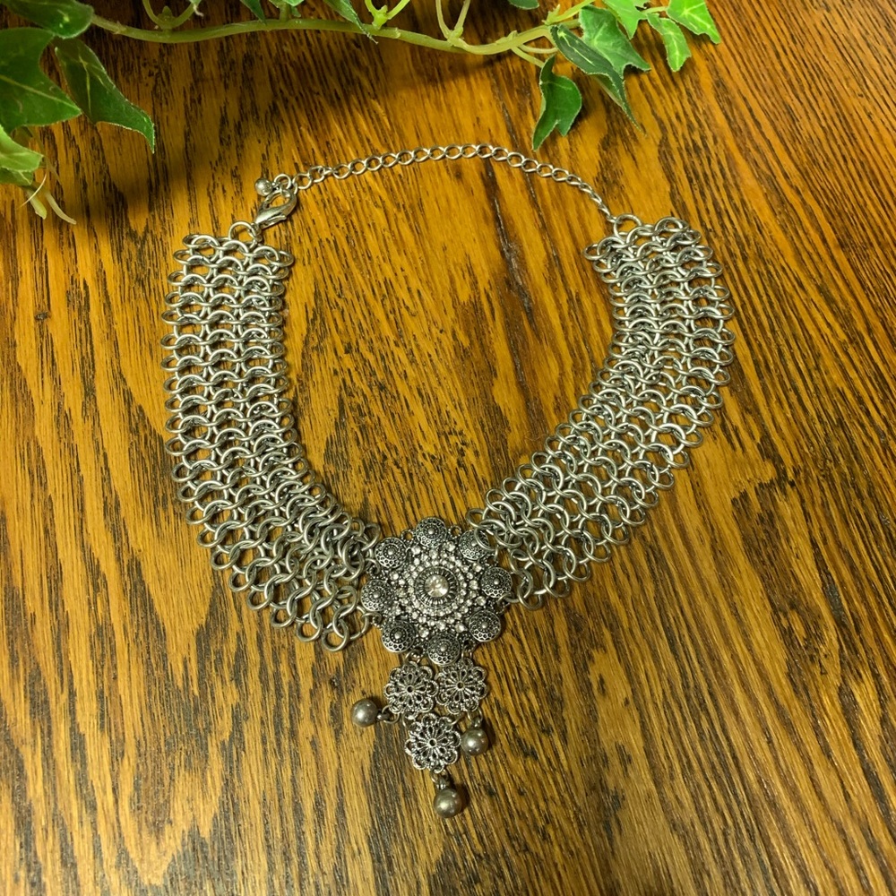Choker Jeweled Boho Flower Pendants Metal